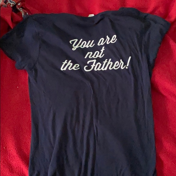 a women’s tee - Picture 2 of 2